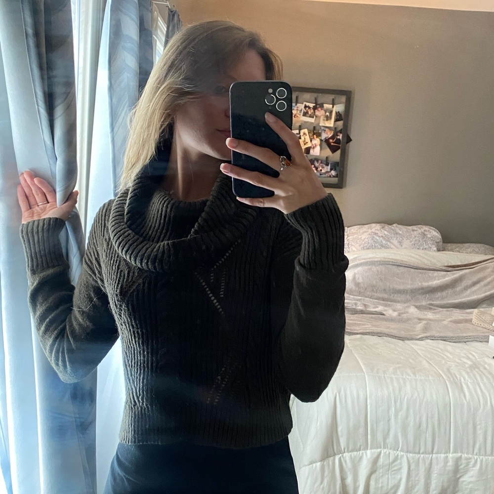 Olive Green - Cropped Sweater